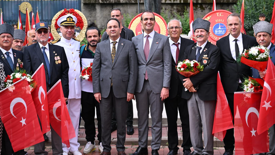 ŞİŞLİ’DE GAZİLERDEN “KAHRAMANLAR YÜRÜYÜŞÜ”
